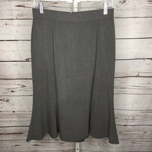 Briggs Trumpet Skirt Size 6 Gray